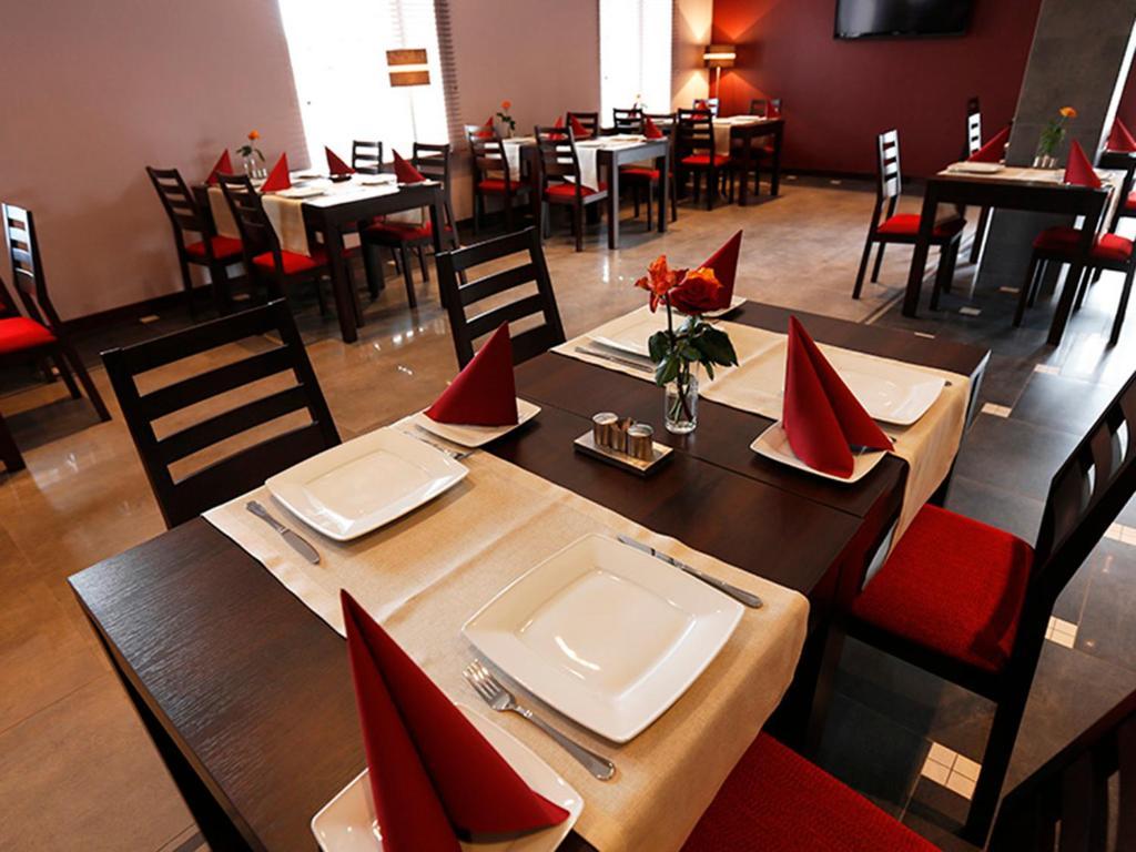 Hotel Otolinski Plock Ngoại thất bức ảnh