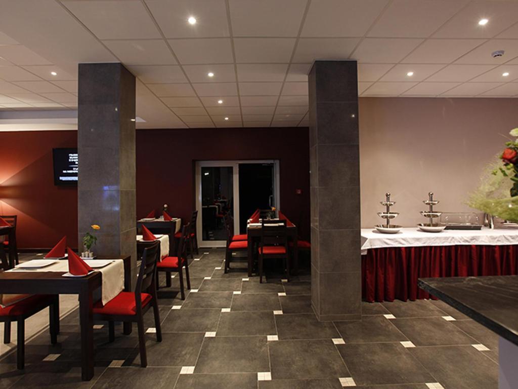 Hotel Otolinski Plock Ngoại thất bức ảnh